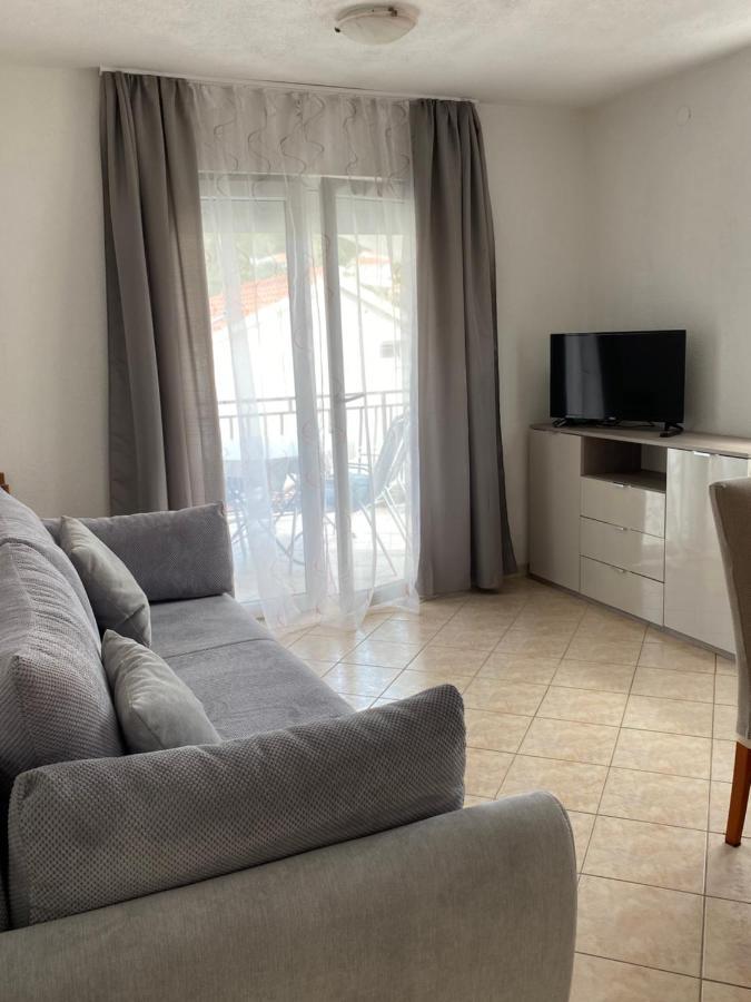 Apartments Simic Трогір Екстер'єр фото