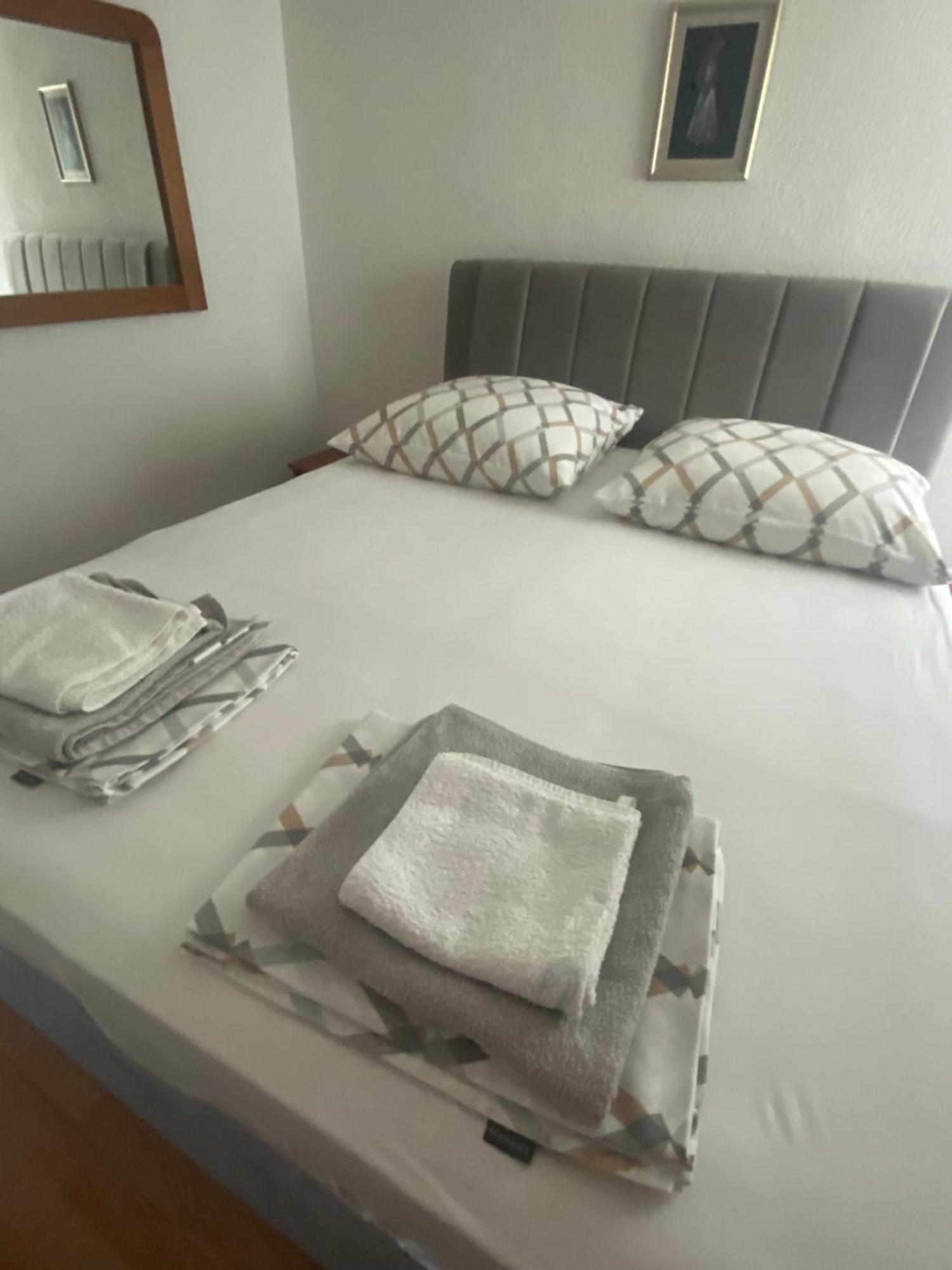 Apartments Simic Трогір Екстер'єр фото